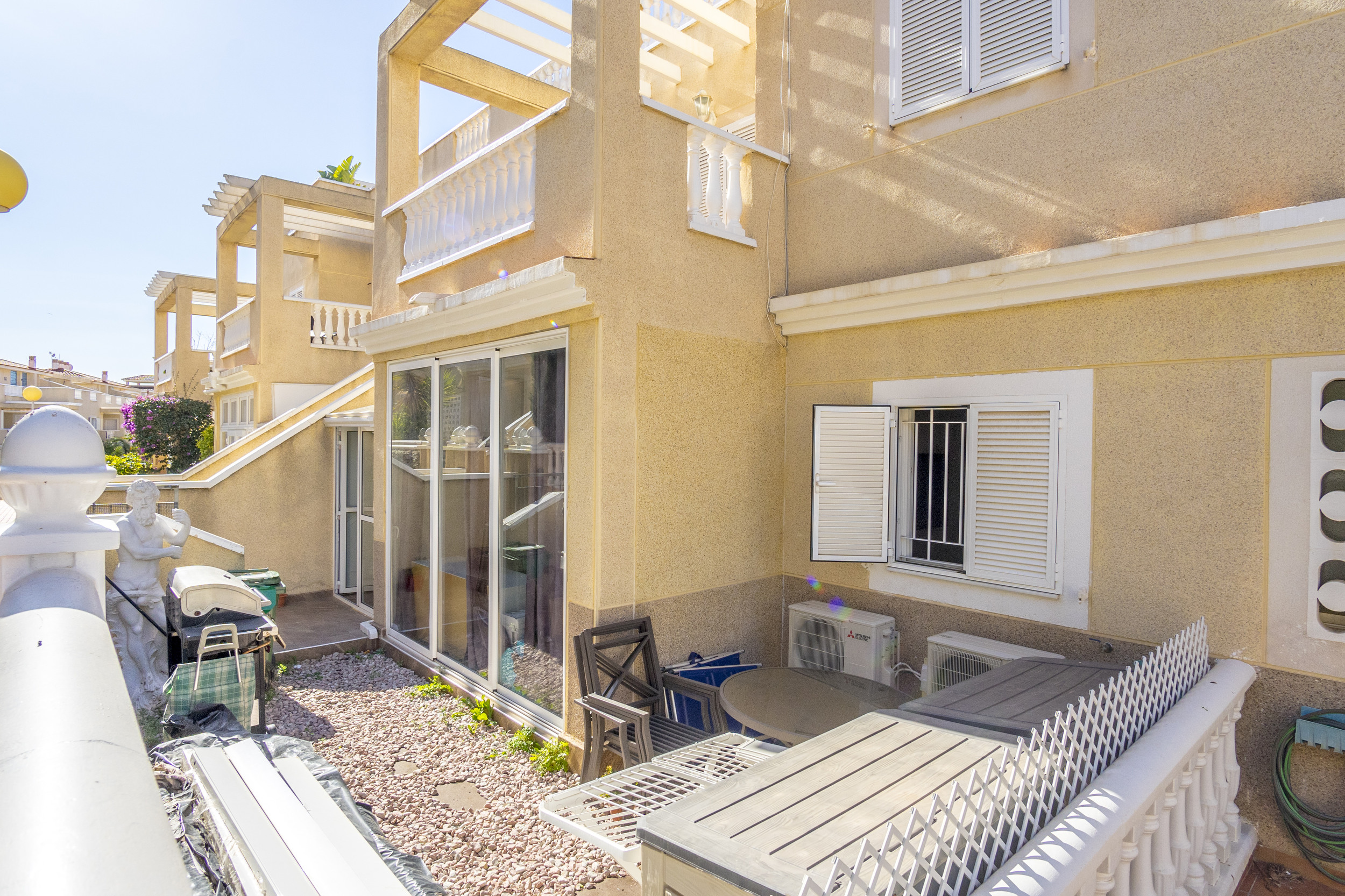 3405-03597. Zeniamar VI Ground floor apartment with glazed in terrace and garden