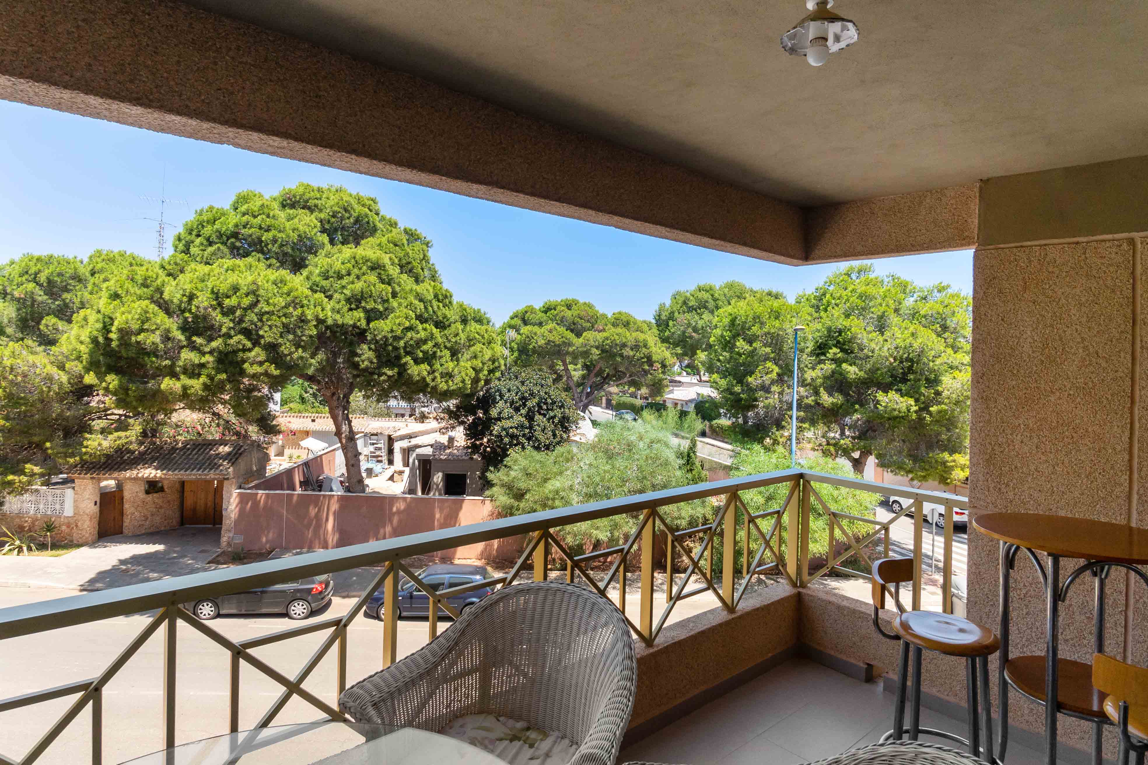 3405-03705. Charming Renovated Apartment in Punta Prima, Steps from the Sea